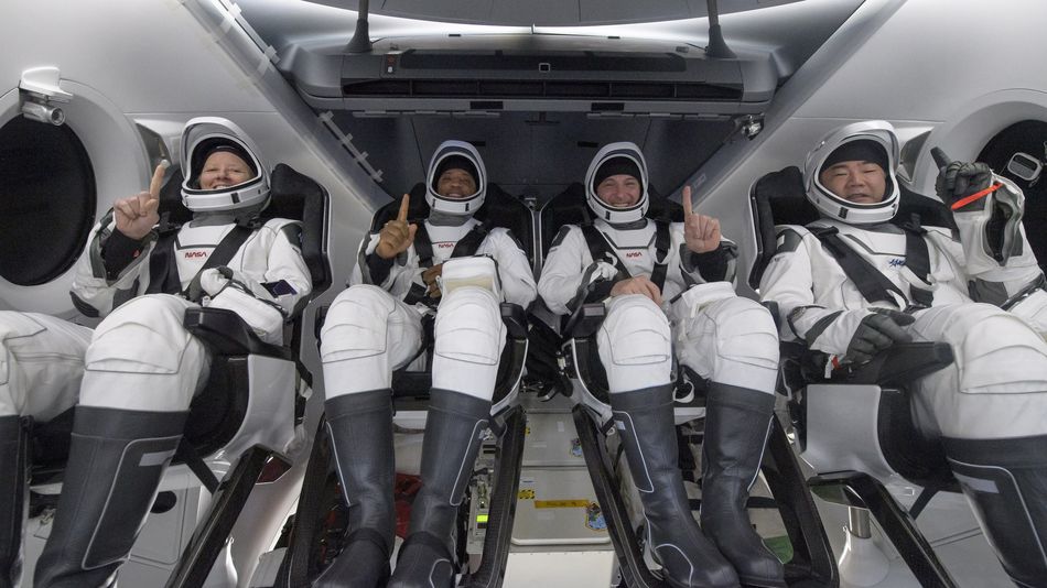 Four astronauts return to Earth in a pre-dawn SpaceX capsule splashdown